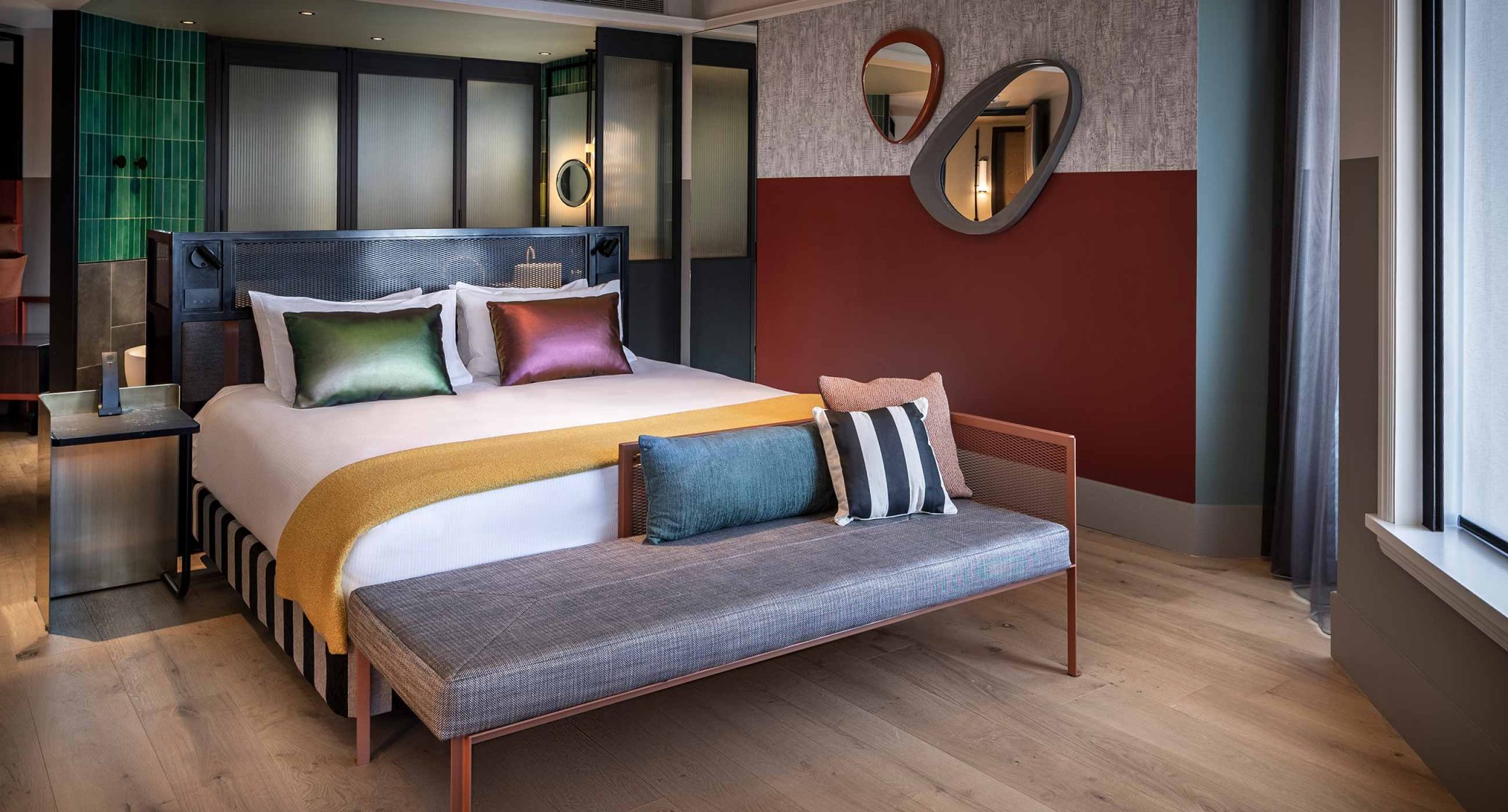 QT Auckland - Junior Suite