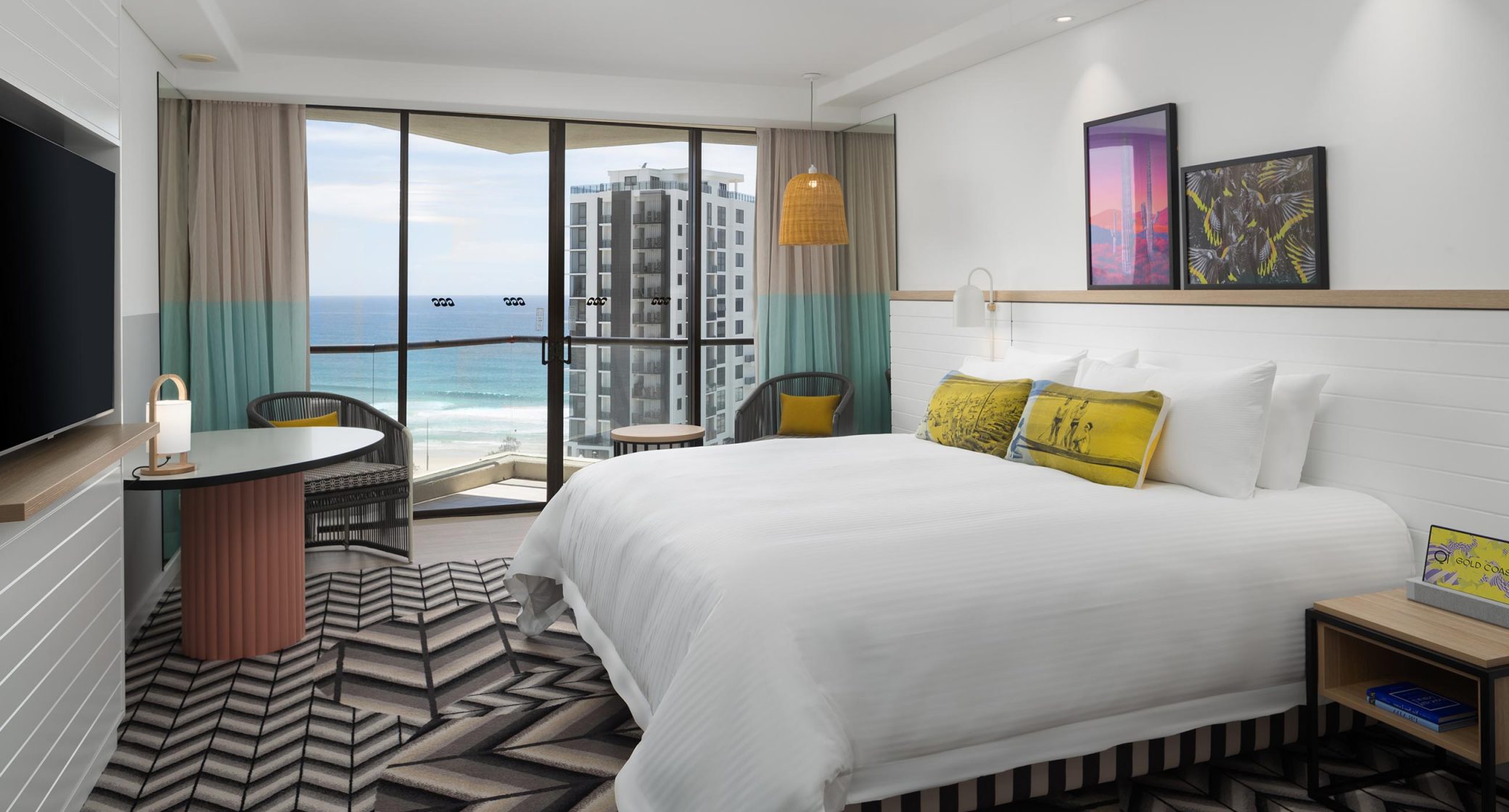QT Gold Coast - Rooms - Ocean View King